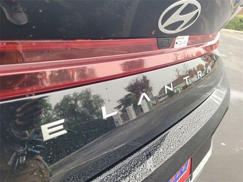 Used 2025 Hyundai Elantra Sport image 28