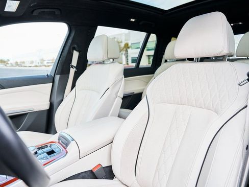 Used 2024 BMW ALPINA XB7 image 52