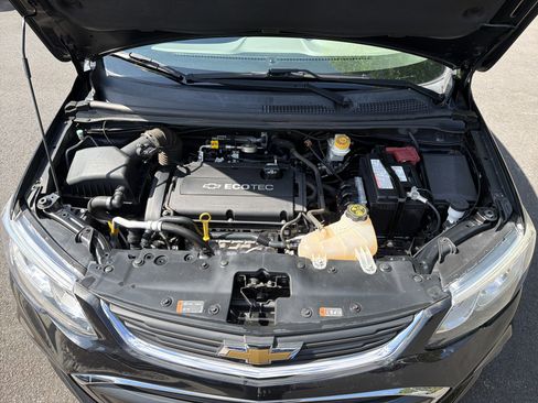Used 2018 Chevrolet Sonic LT FWD image 32