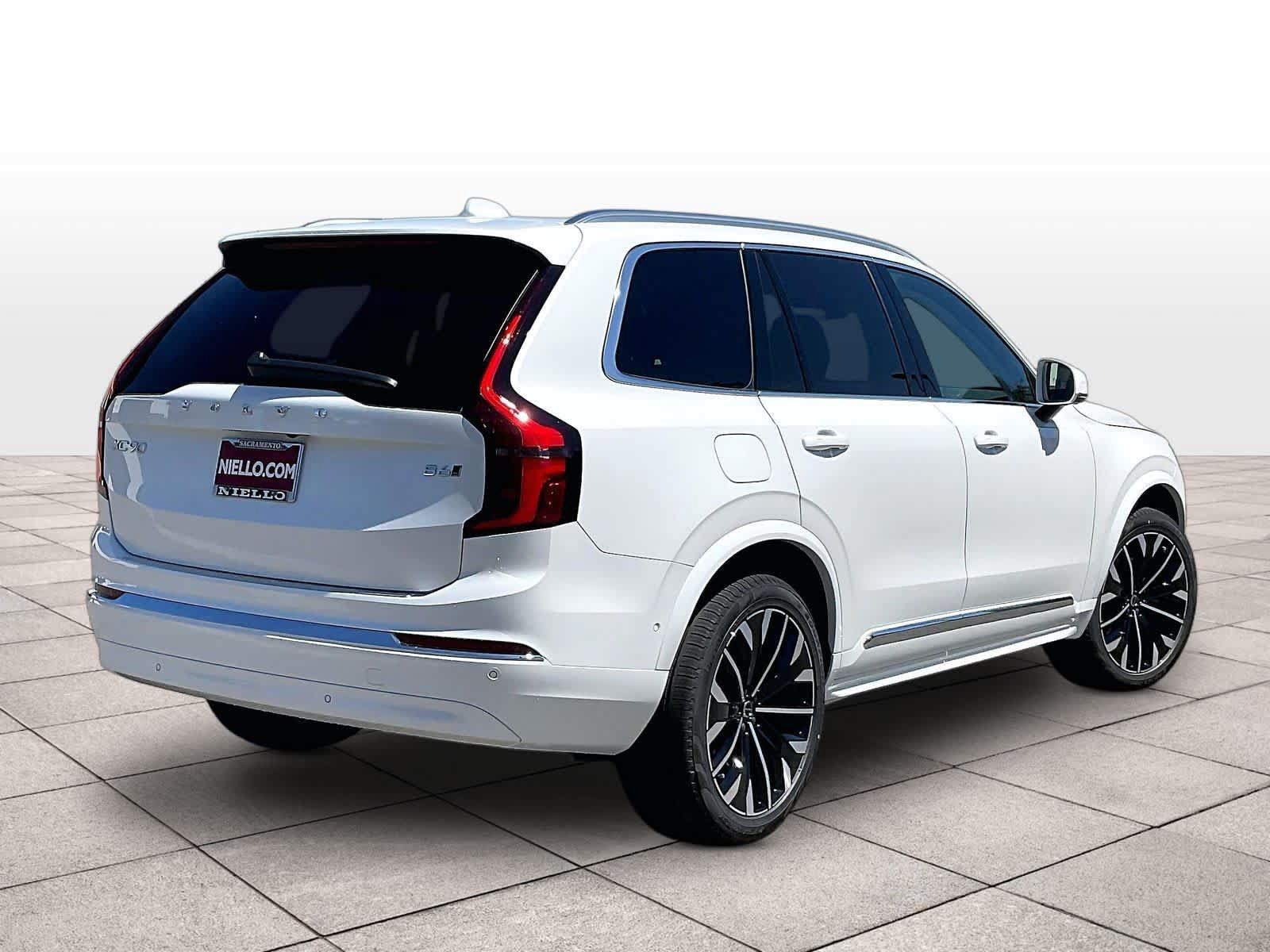 New 2027 Volvo XC90 B6 Plus AWD/4WD image 4