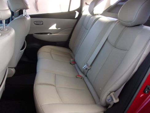 Used 2018 Nissan Leaf SL w/ SL Technology Package image 37