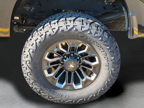 Used 2019 Ford F350 Lariat w/ Lariat Ultimate Package image 4