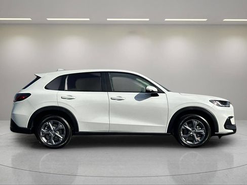 New 2027 Honda HR-V LX image 4