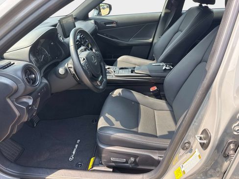 Used 2025 Lexus IS 350 F Sport RWD image 15