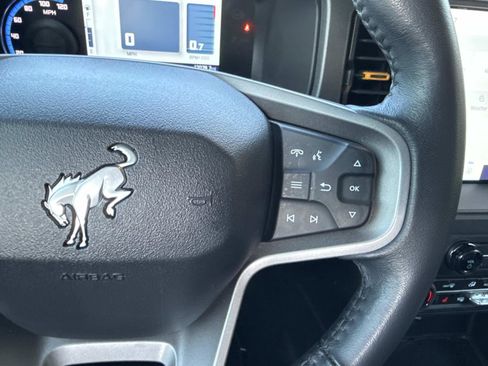 Used 2024 Ford Bronco Badlands image 16