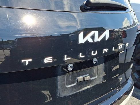 Used 2024 Kia Telluride EX AWD/4WD image 8