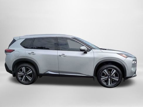 Used 2023 Nissan Rogue Platinum w/ Platinum Premium Package FWD image 3