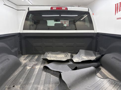 Used 2014 RAM 2500 Tradesman w/ Chrome Appearance Group image 9