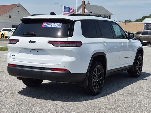 Used 2025 Jeep Grand Cherokee L Altitude AWD/4WD image 3