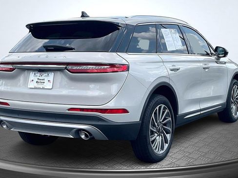 Used 2023 Lincoln Corsair Reserve FWD image 7