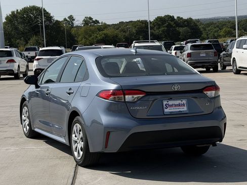Used 2024 Toyota Corolla LE FWD image 4