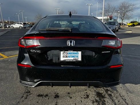 Used 2022 Honda Civic Sport image 6