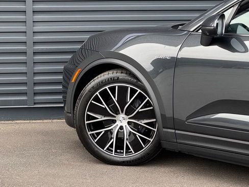 New 2026 Porsche Macan 4 Electric AWD/4WD image 12