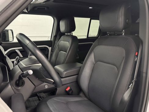 Used 2023 Land Rover Defender 110 X-Dynamic SE AWD/4WD image 13