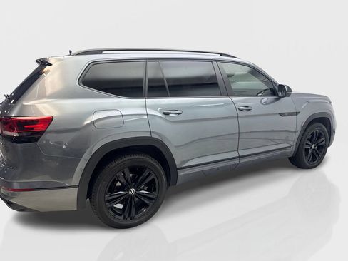 Used 2023 Volkswagen Atlas SEL R-Line AWD/4WD image 13