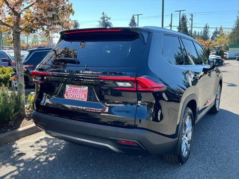 Certified 2024 Toyota Grand Highlander AWD image 7