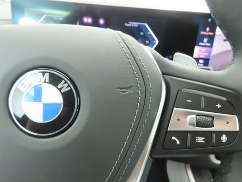 Used 2026 BMW X5 xDrive40i image 13