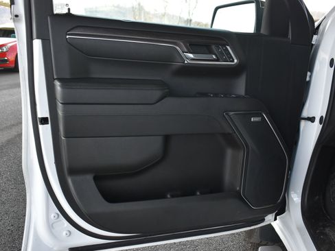 Used 2024 Chevrolet Silverado 1500 LTZ w/ LTZ Premium Package image 12