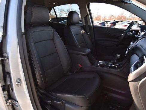 Used 2019 Chevrolet Equinox Premier image 21