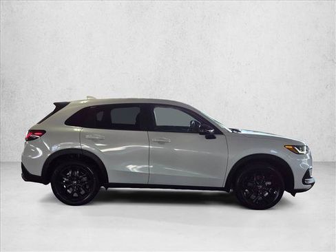 Used 2024 Honda HR-V Sport image 4