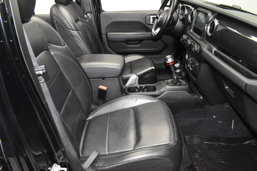 Used 2021 Jeep Wrangler Unlimited Sahara AWD/4WD image 22