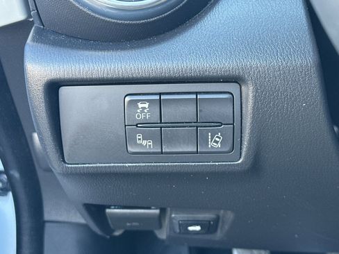 Used 2018 MAZDA MX-5 Miata Grand Touring image 17