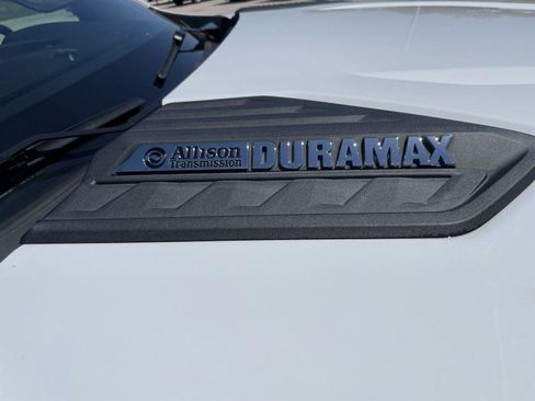 Used 2024 Chevrolet Silverado 2500 W/T w/ WT/CX Safety Package image 32