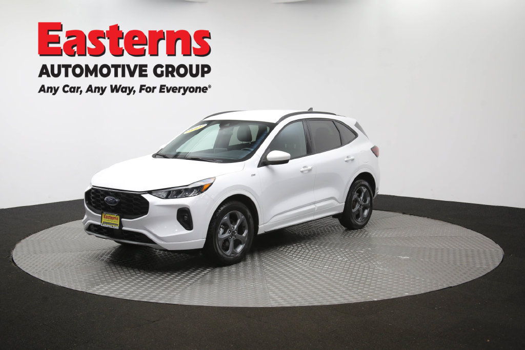 Used 2023 Ford Escape ST-Line Select AWD/4WD image 56