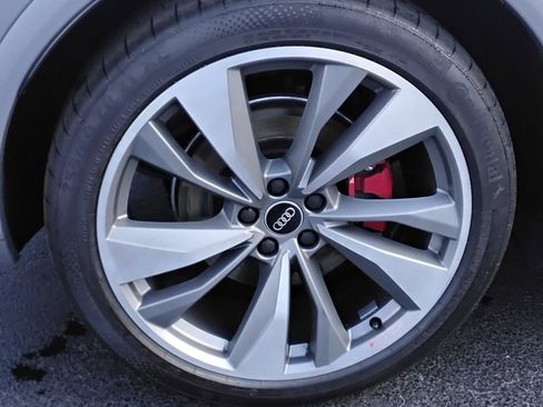 Used 2023 Audi SQ5 Premium Plus w/ Premium Plus Package image 12