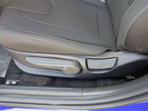 New 2025 Hyundai Elantra SEL image 16