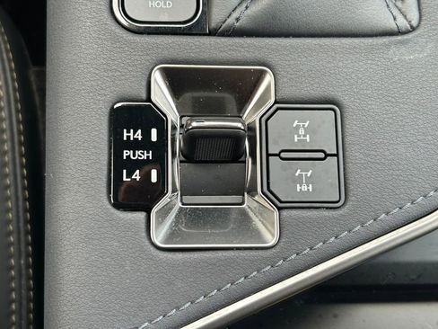 Used 2025 Lexus GX 550 AWD/4WD image 36