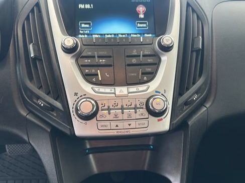 Used 2015 Chevrolet Equinox LT w/ Driver Convenience Package AWD/4WD image 12