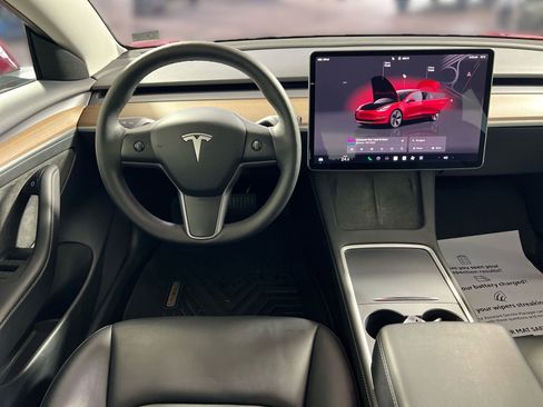 Used 2023 Tesla Model 3 Standard Range image 23