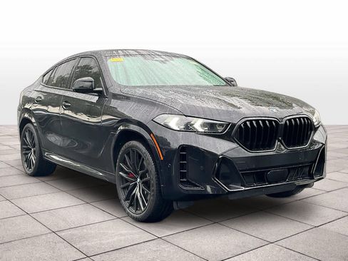 Used 2024 BMW X6 xDrive40i w/ Premium Package image 2