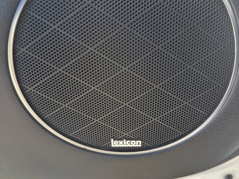 Used 2023 Genesis GV80 2.5T w/ Prestige Package image 11