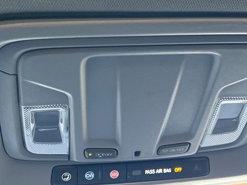 Used 2022 GMC Sierra 1500 Elevation image 23