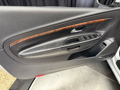 Used 2012 Volkswagen Eos Lux FWD image 28