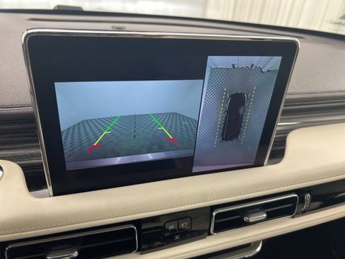 Certified 2023 Lincoln Aviator Black Label w/ Class IV Trailer Tow Package image 20