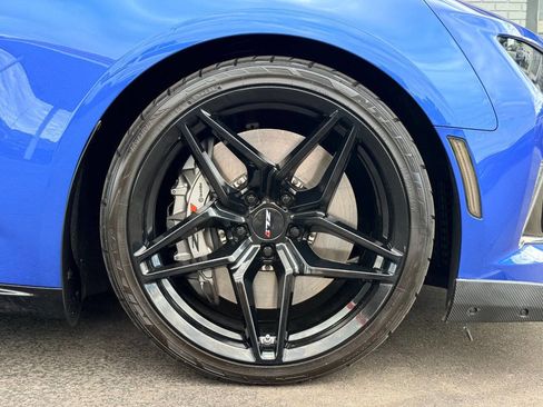 Used 2018 Chevrolet Camaro ZL1 RWD image 14