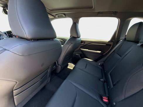 New 2026 Subaru Forester Limited AWD/4WD image 19