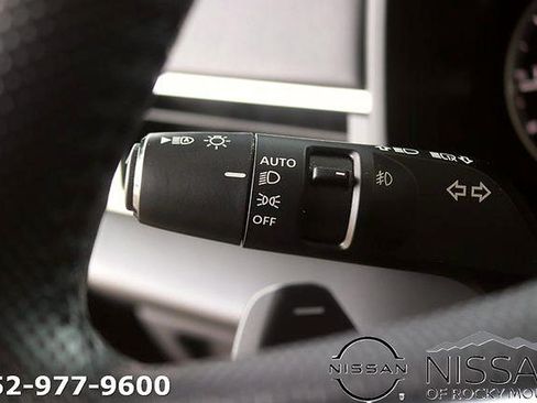Used 2025 Mitsubishi Outlander SE FWD image 26