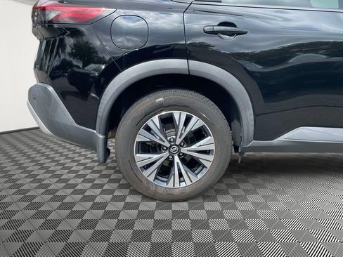 Used 2021 Nissan Rogue SV w/ Premium Package FWD image 7