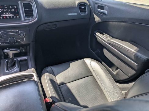 Used 2021 Dodge Charger SXT w/ Leather Interior Group image 17