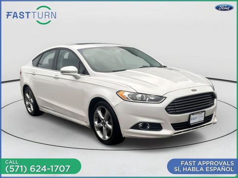 Used 2015 Ford Fusion SE w/ Equipment Group 201A FWD image 5