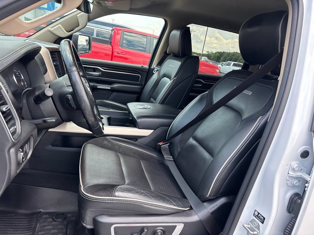 Used 2021 RAM 1500 Laramie AWD/4WD image 16