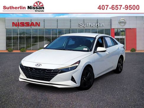 Used 2023 Hyundai Elantra SEL FWD image 1
