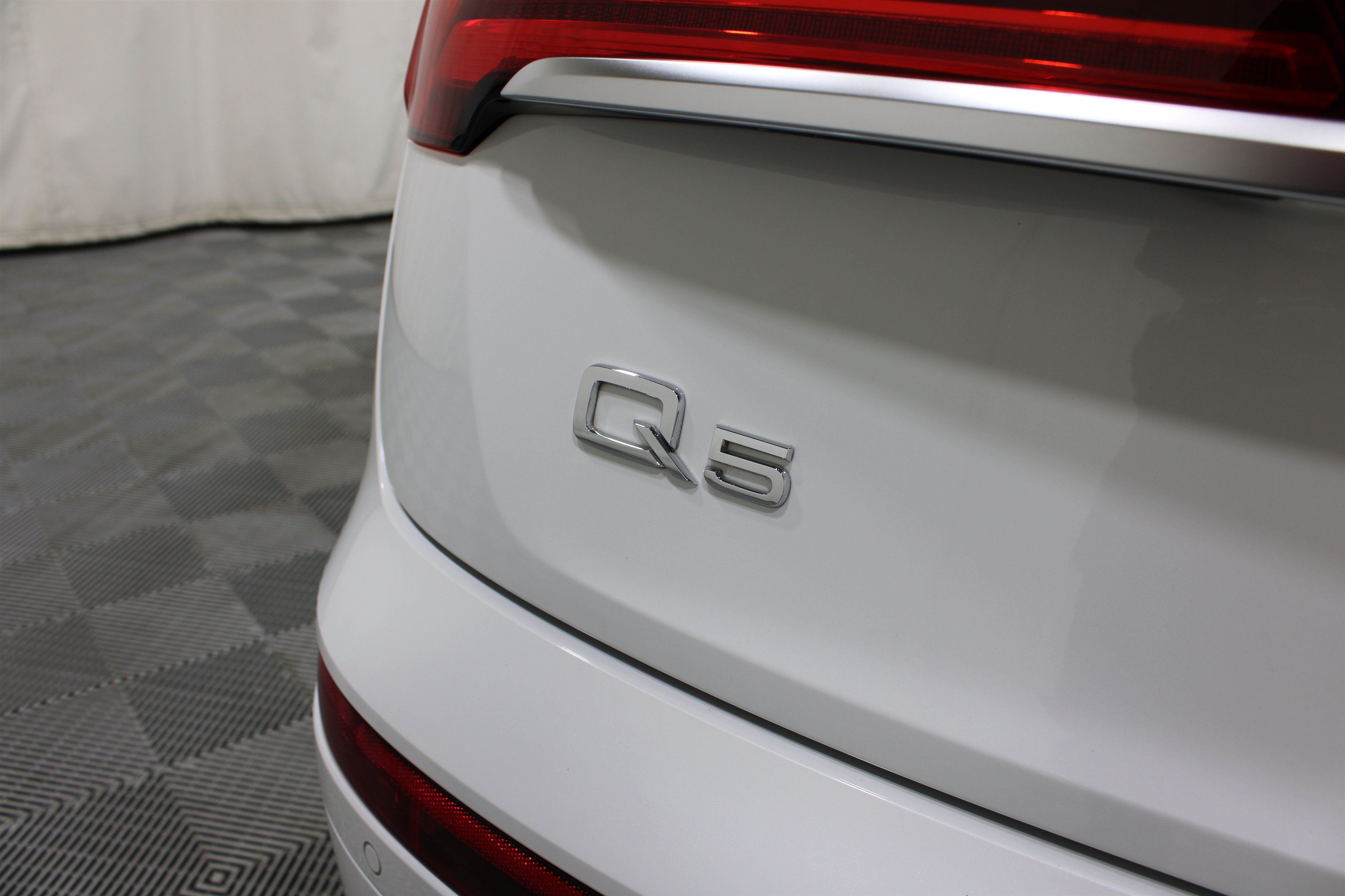 Used 2022 Audi Q5 e Premium Plus AWD/4WD image 30
