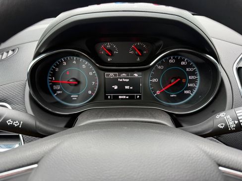 Used 2018 Chevrolet Cruze LT image 16