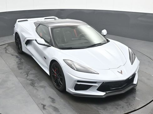 Used 2023 Chevrolet Corvette Stingray Premium Conv w/ Z51 Performance Package image 39