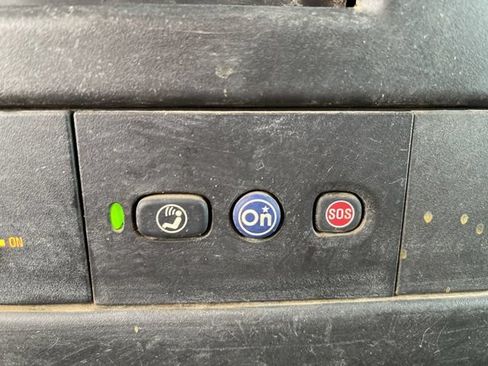 Used 2016 Chevrolet Express 3500 RWD image 17